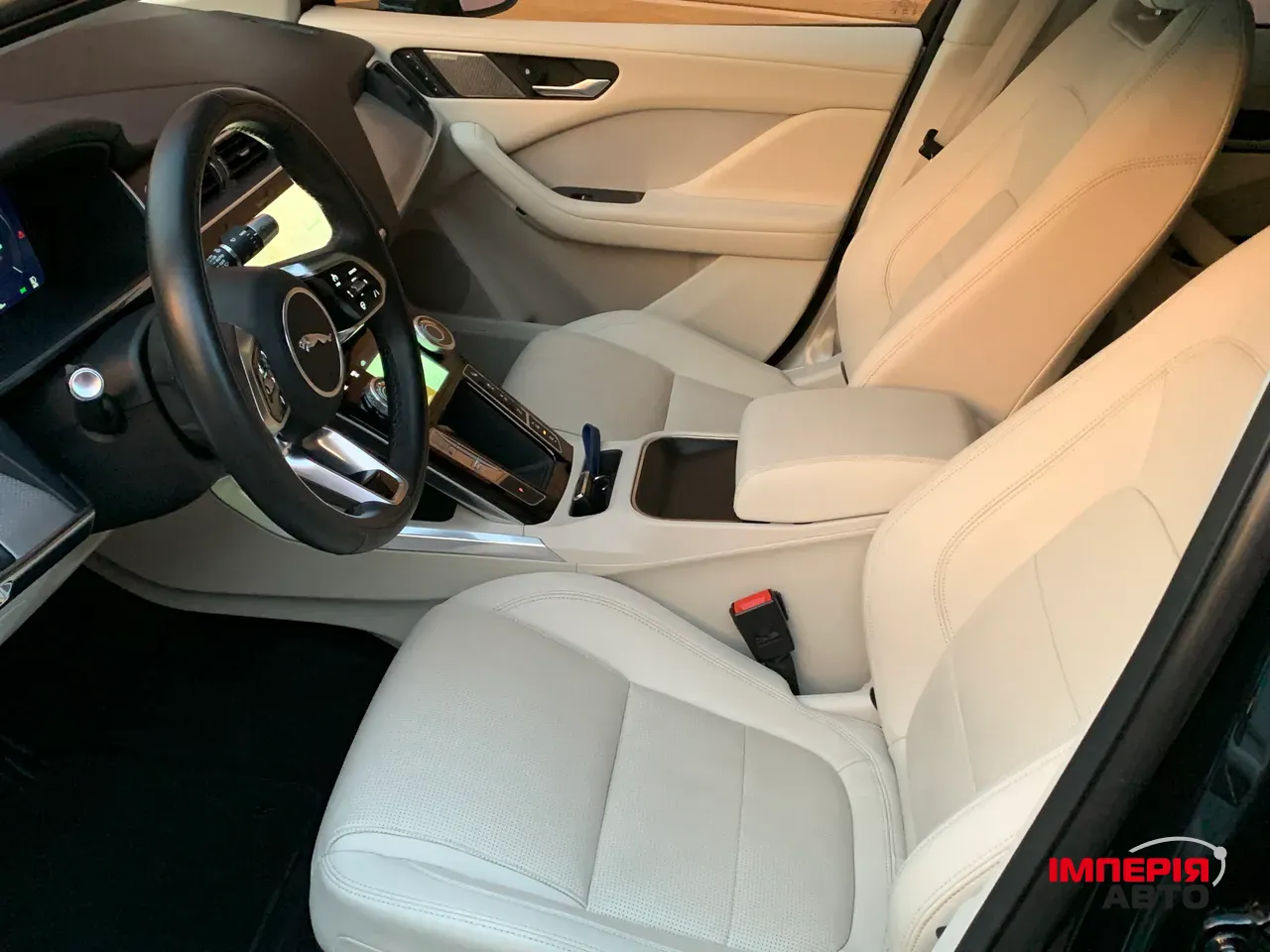 Jaguar I-Pace - фото 40