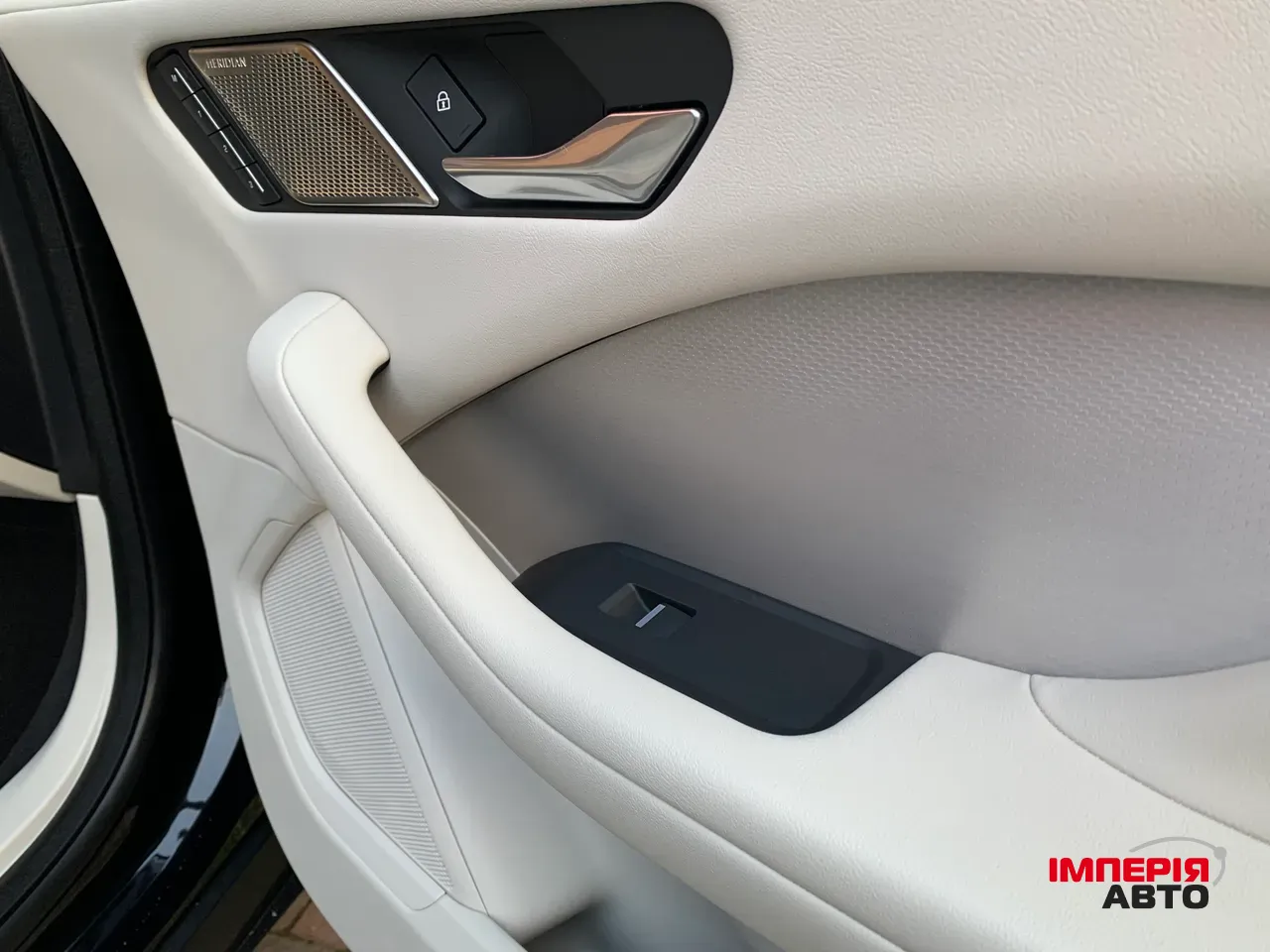 Jaguar I-Pace - фото 88