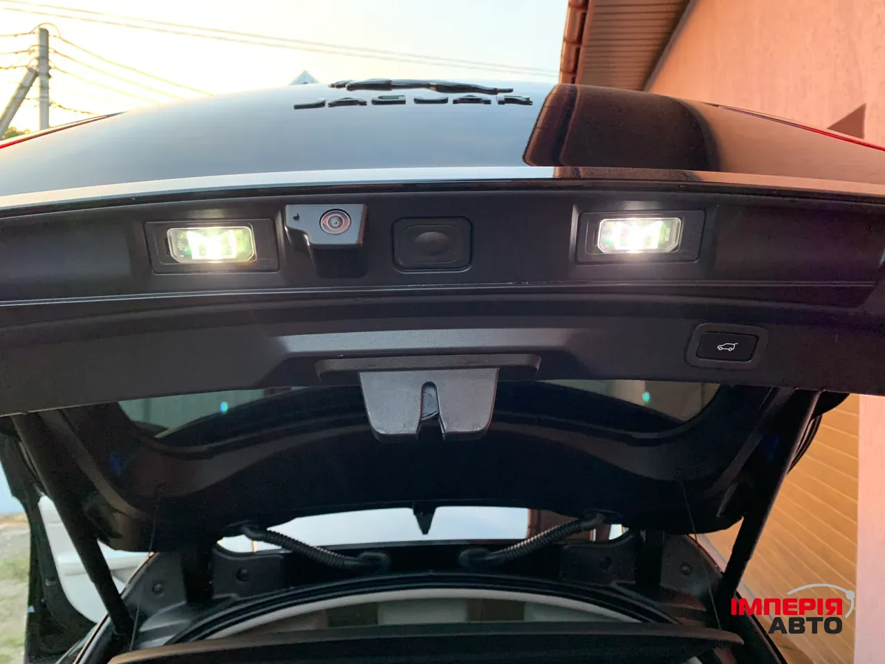 Jaguar I-Pace - фото 22