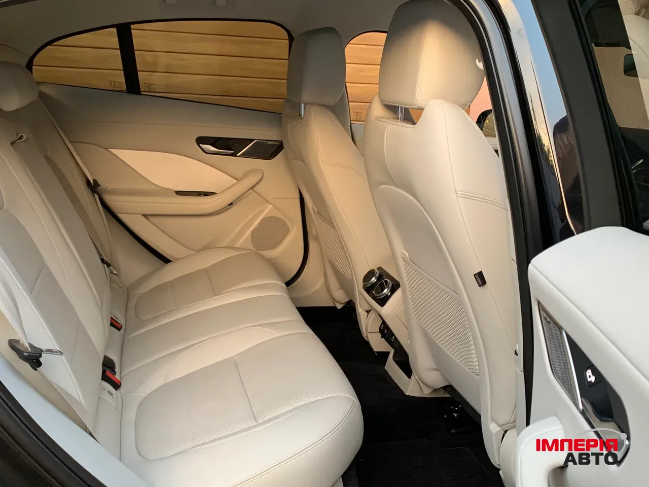 Jaguar I-Pace - фото 75