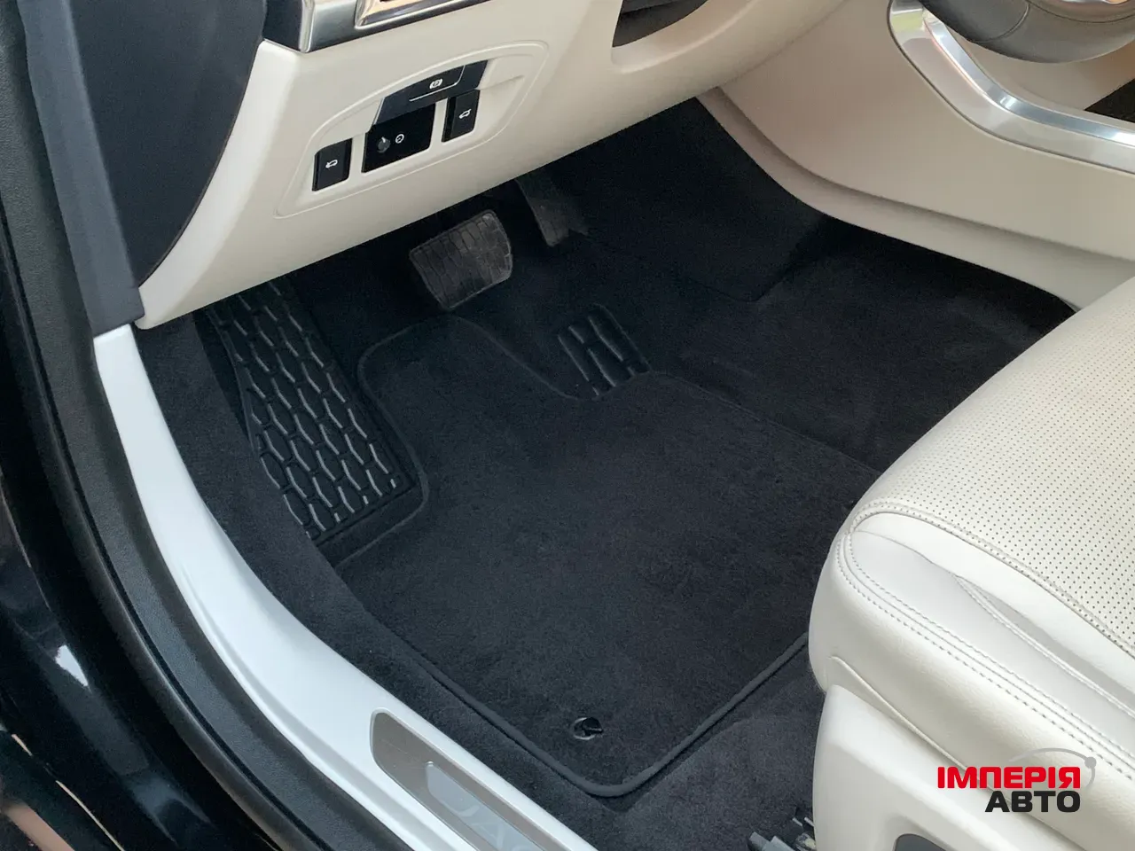 Jaguar I-Pace - фото 61