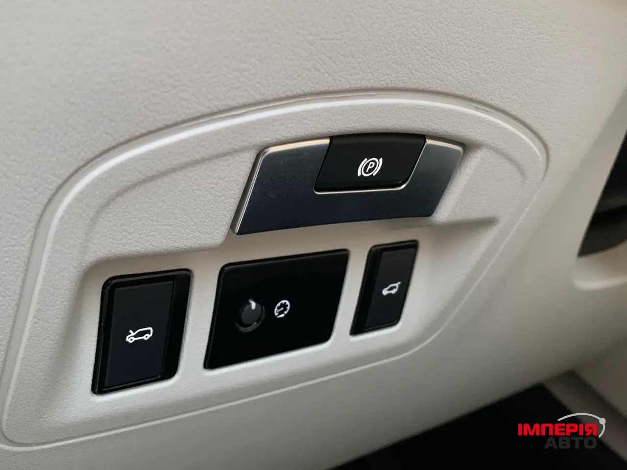 Jaguar I-Pace - фото 56