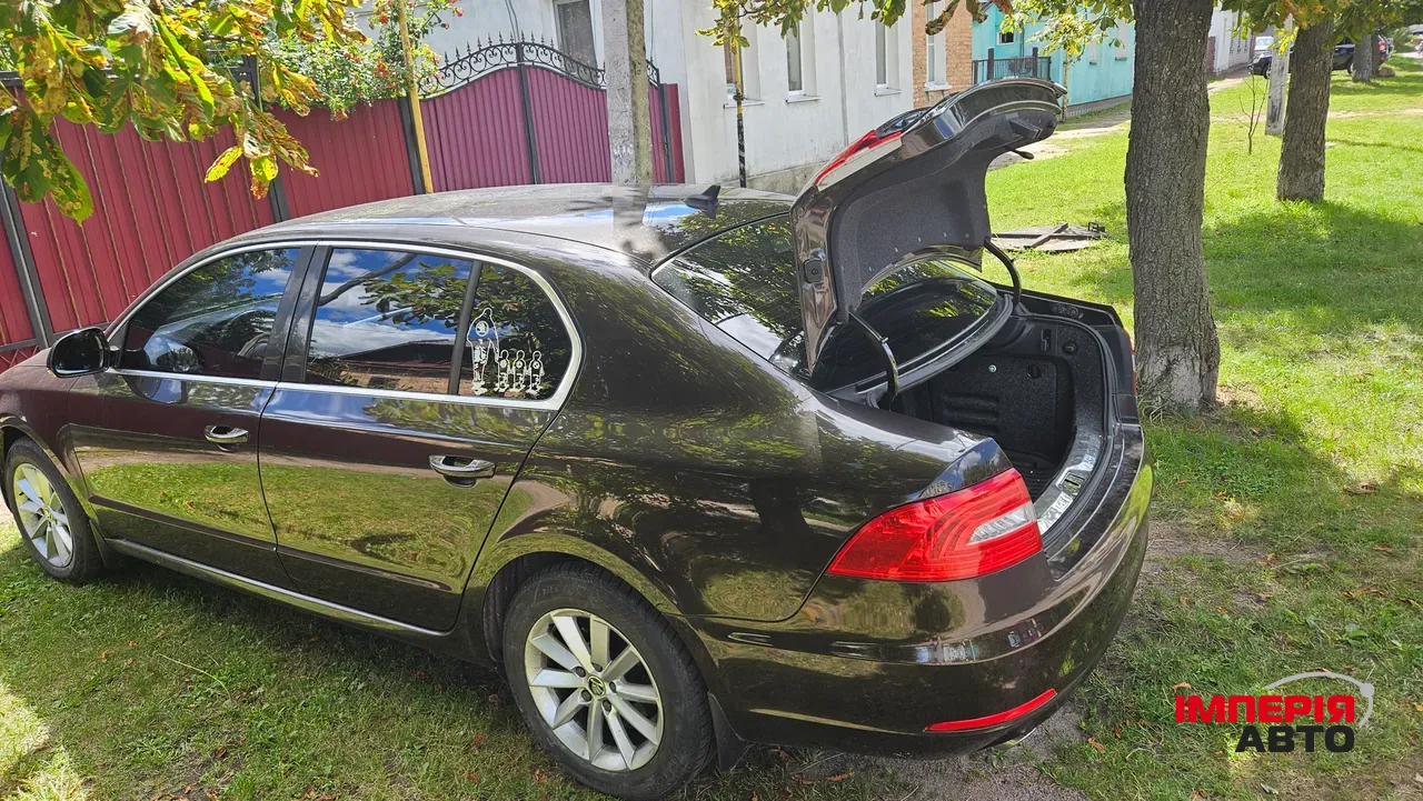Skoda Superb - фото 9