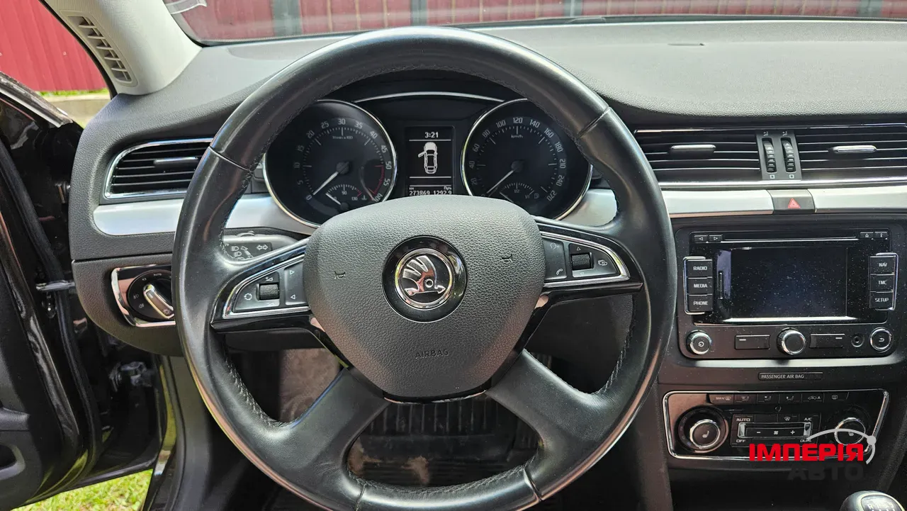 Skoda Superb - фото 13