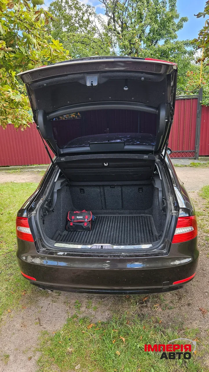 Skoda Superb - фото 7