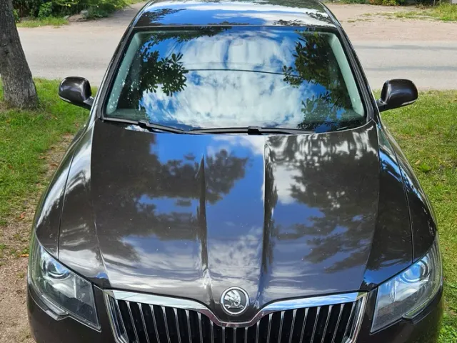Skoda Superb - фото 1