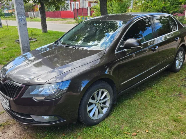 Skoda Superb - фото 3
