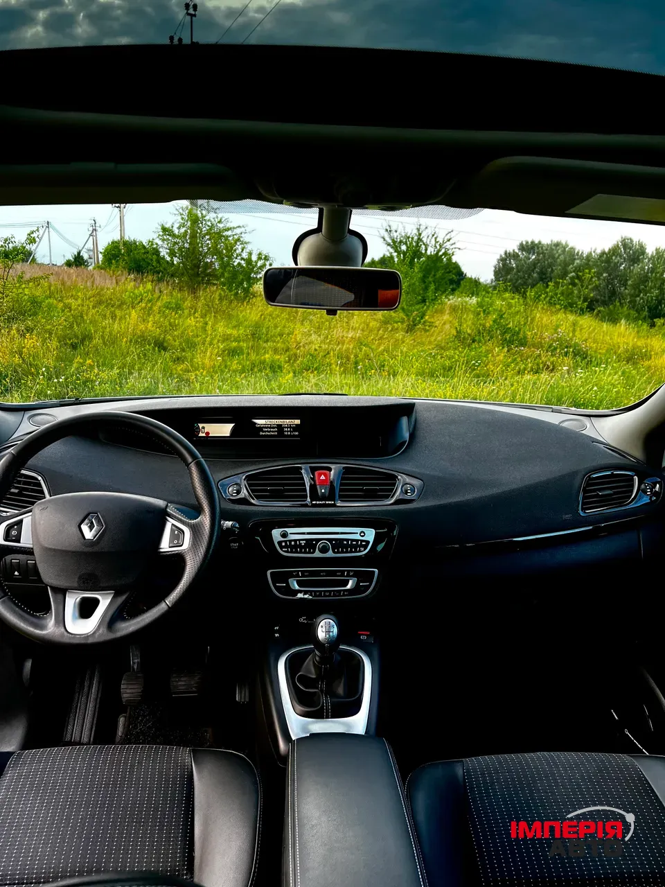 Renault Scenic - фото 12