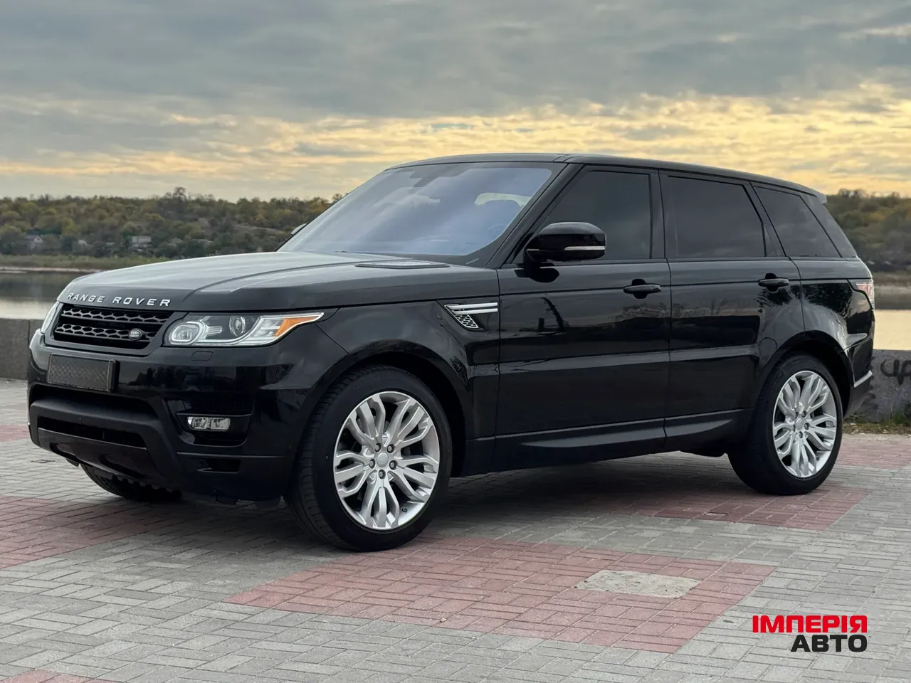 Land Rover Range Rover Sport - фото 1