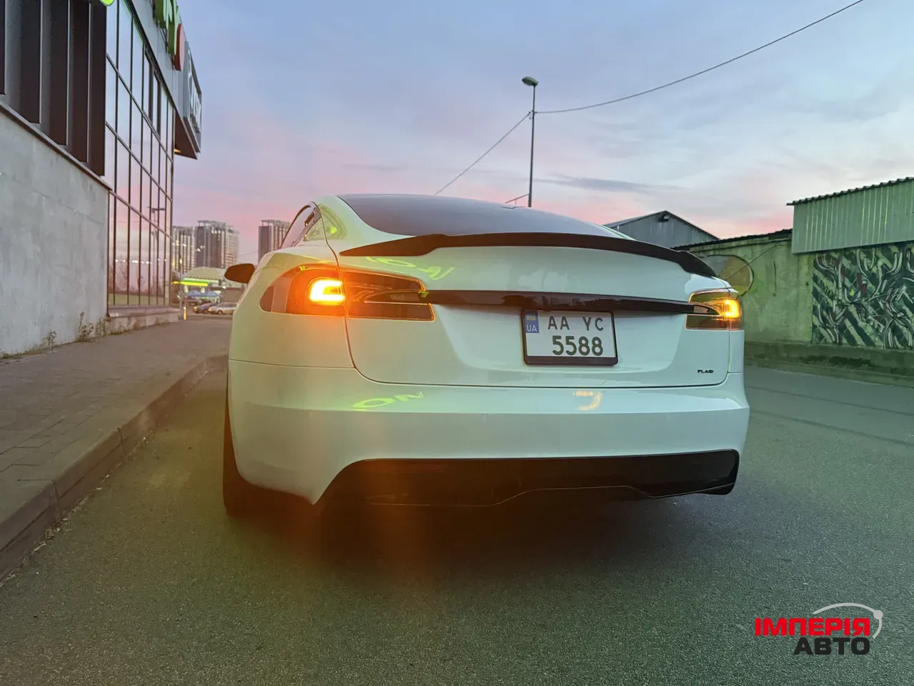 Tesla Model S - фото 54