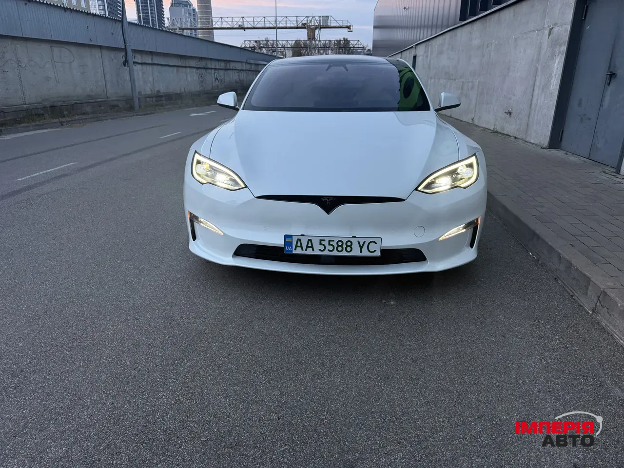 Tesla Model S - фото 6
