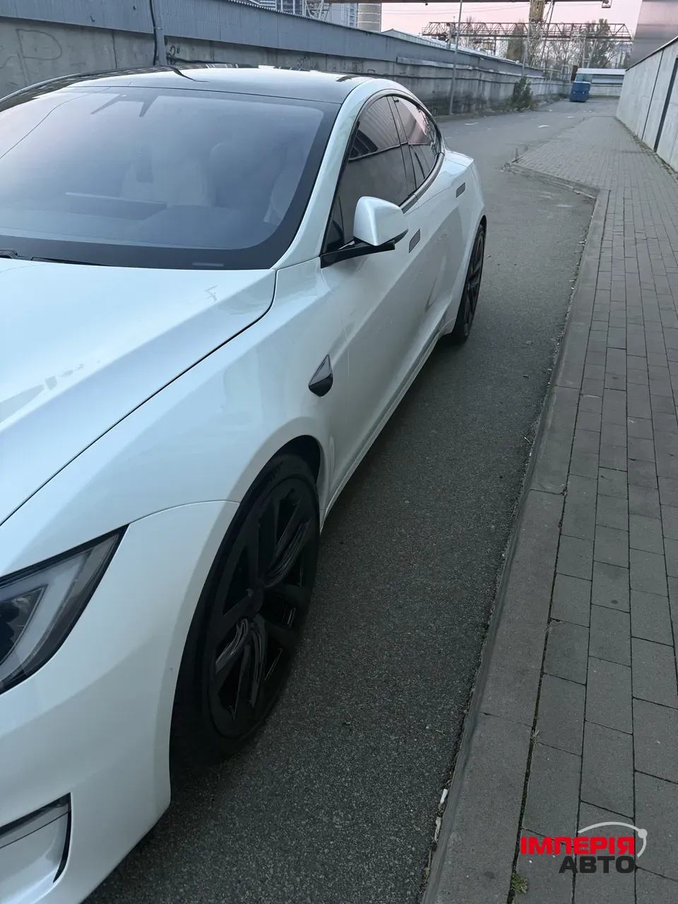 Tesla Model S - фото 23