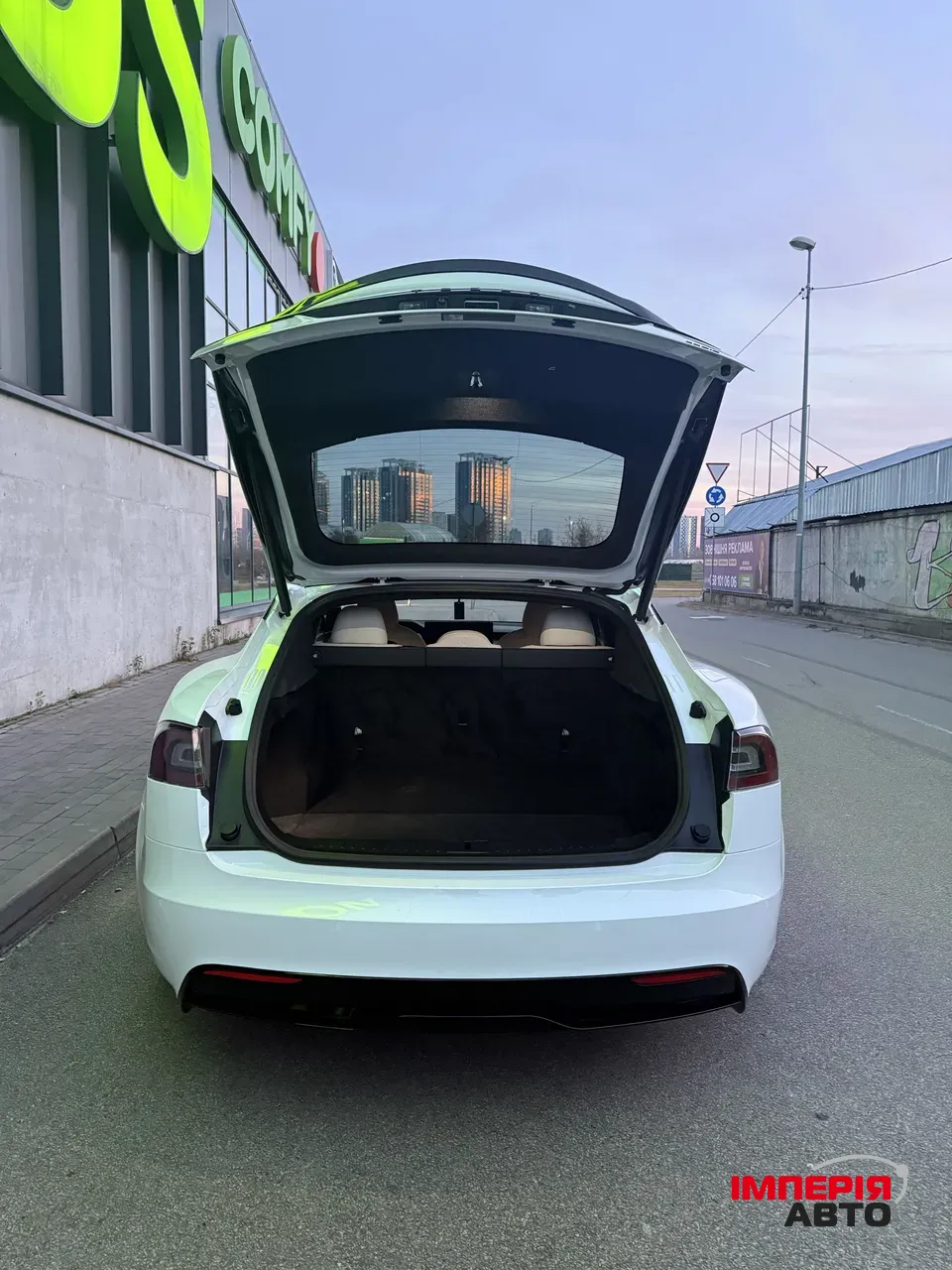 Tesla Model S - фото 50