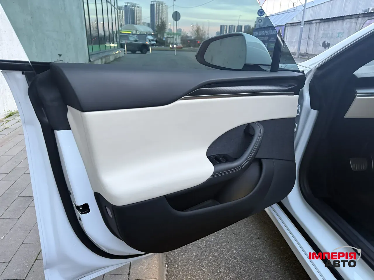 Tesla Model S - фото 27