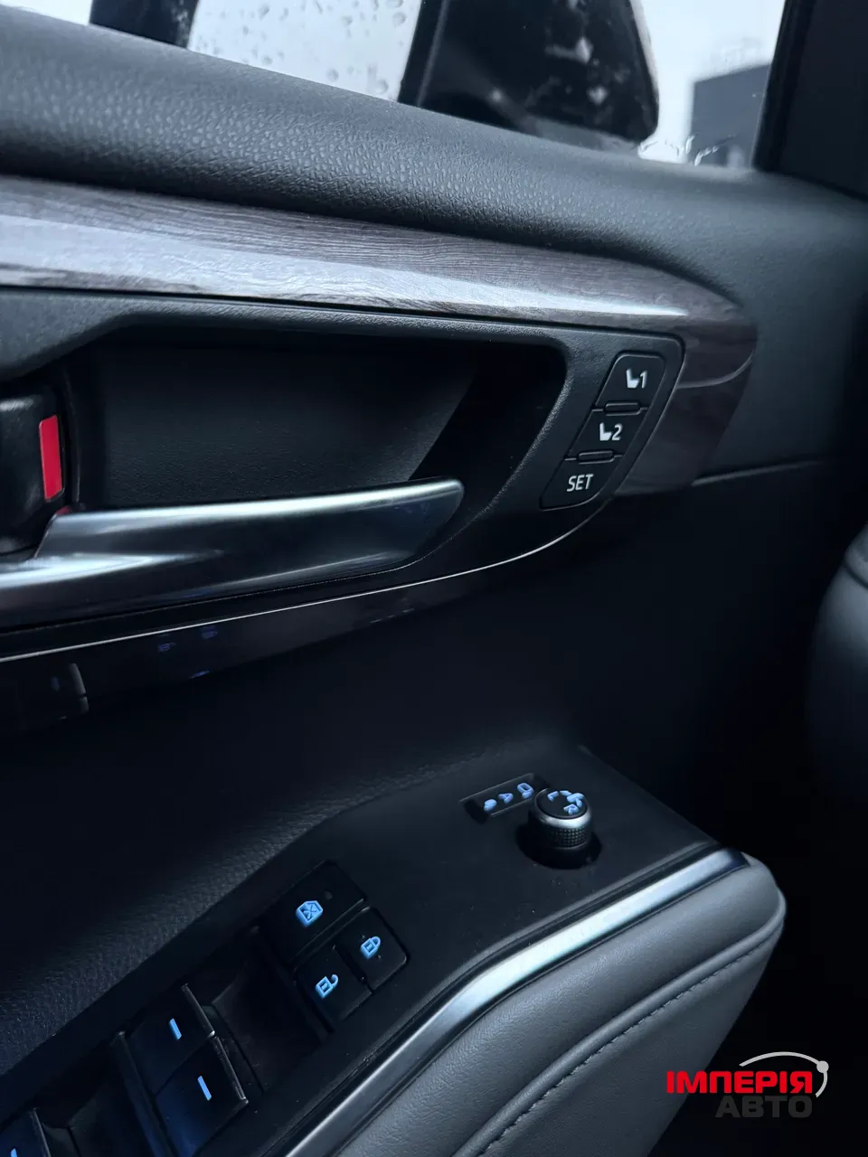 Toyota Highlander - фото 4