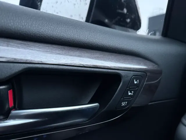 Toyota Highlander - фото 4