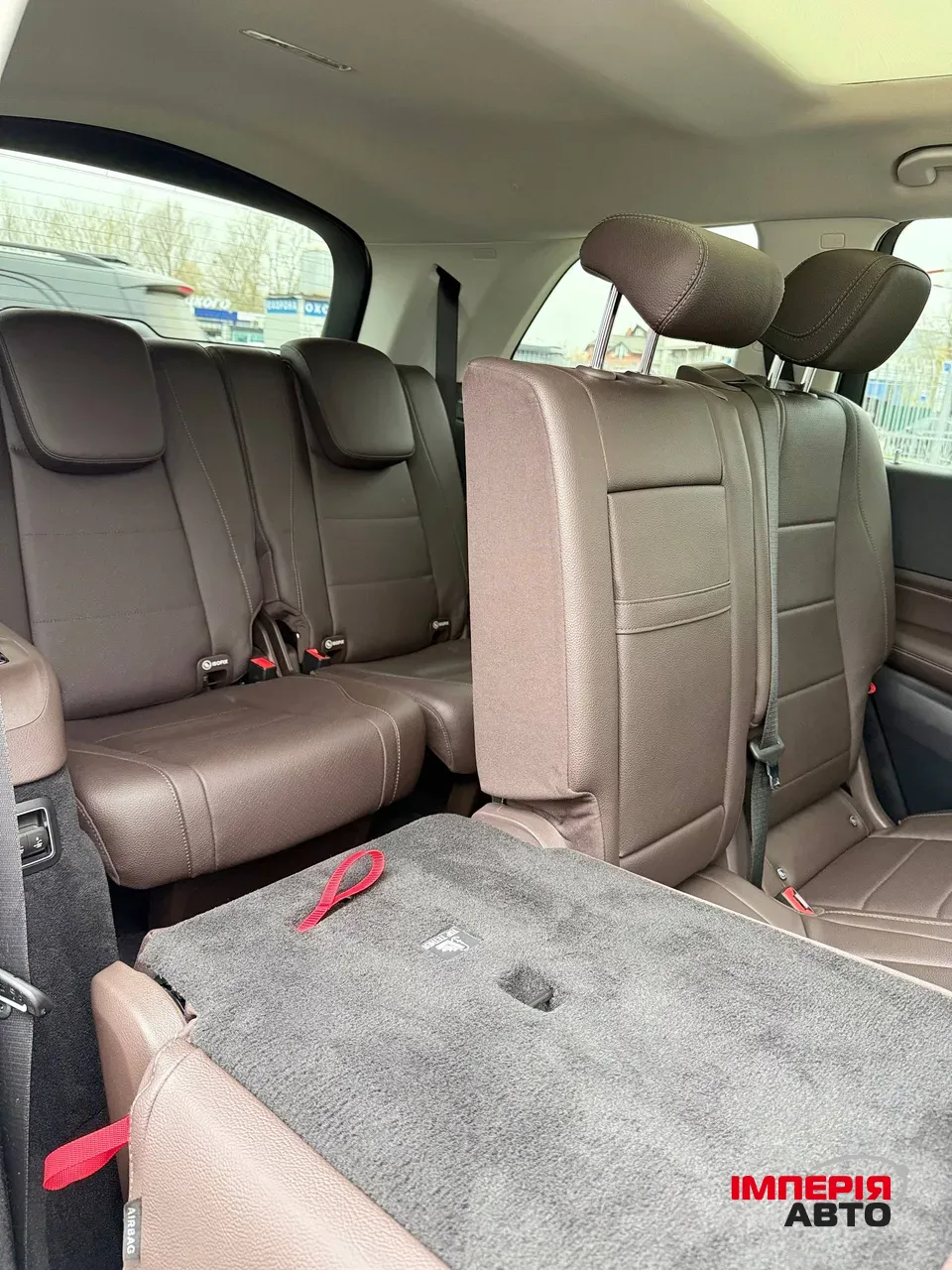 Mercedes-Benz GLS - фото 8