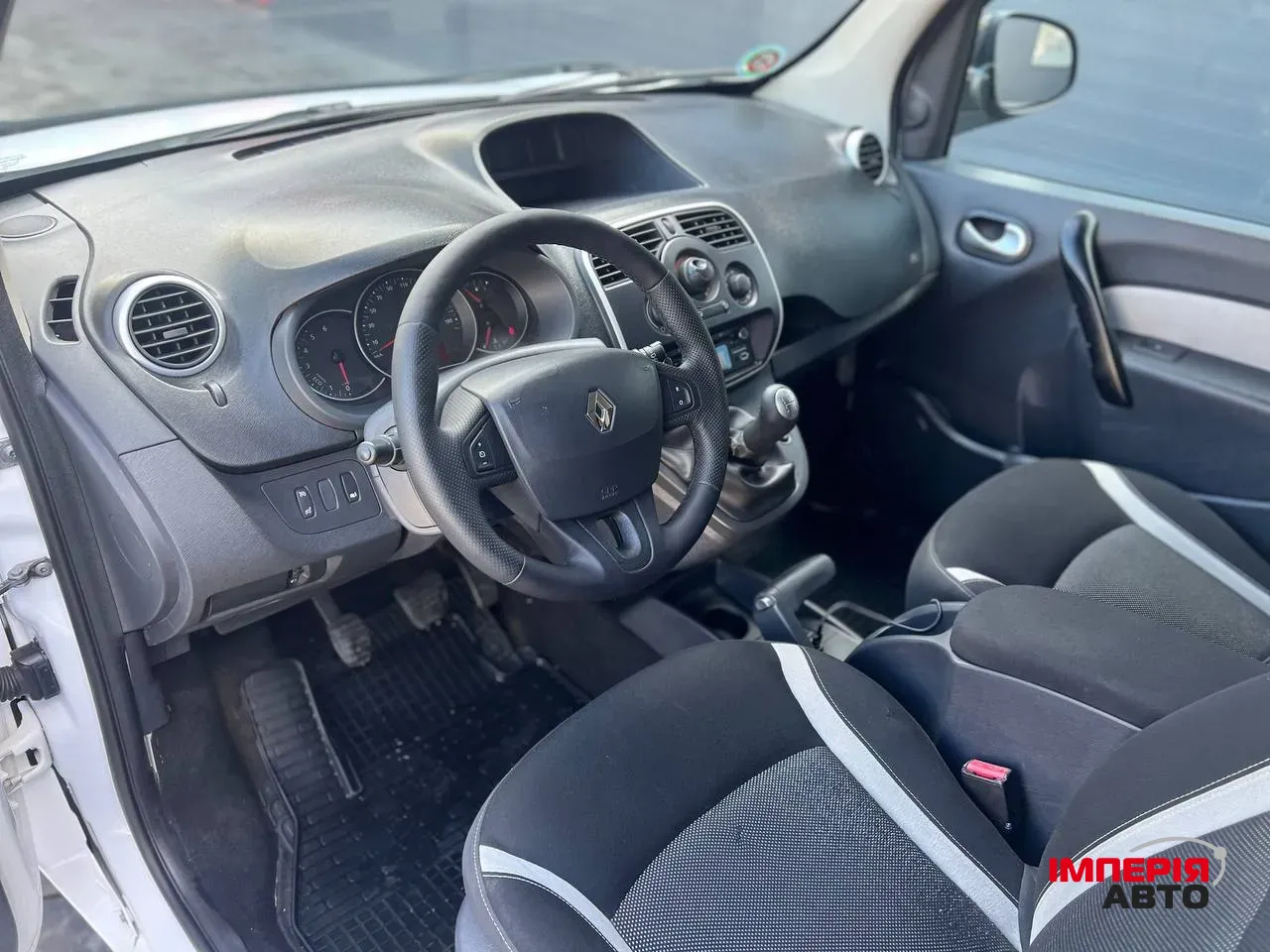 Renault Kangoo - фото 10