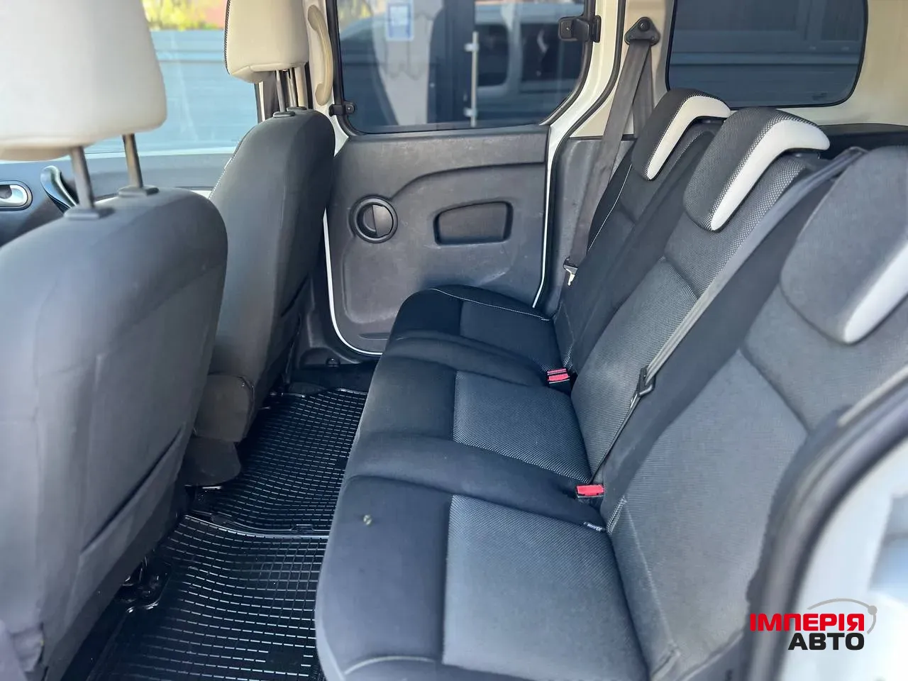 Renault Kangoo - фото 11