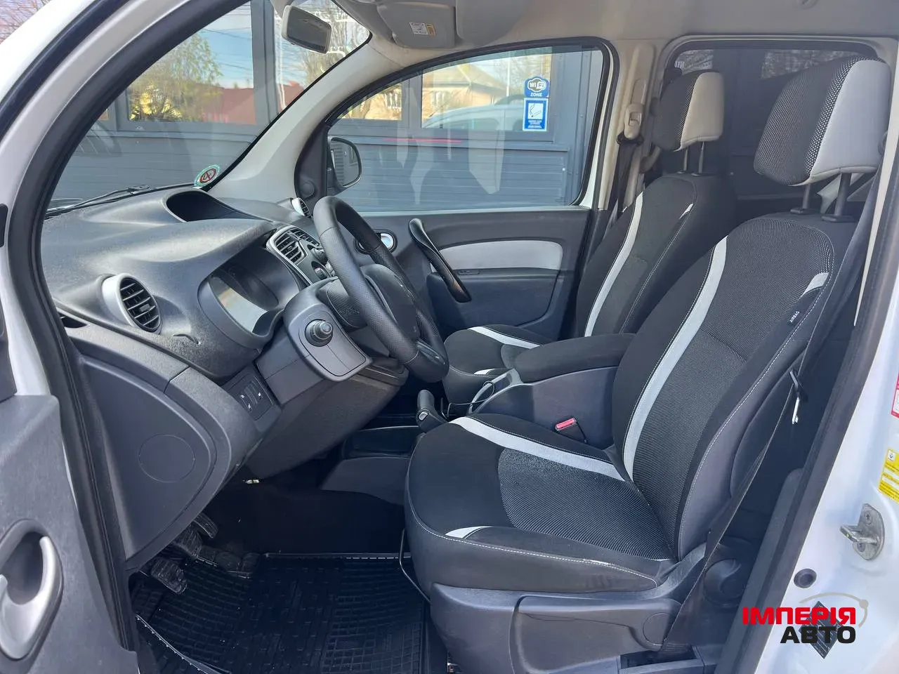 Renault Kangoo - фото 9