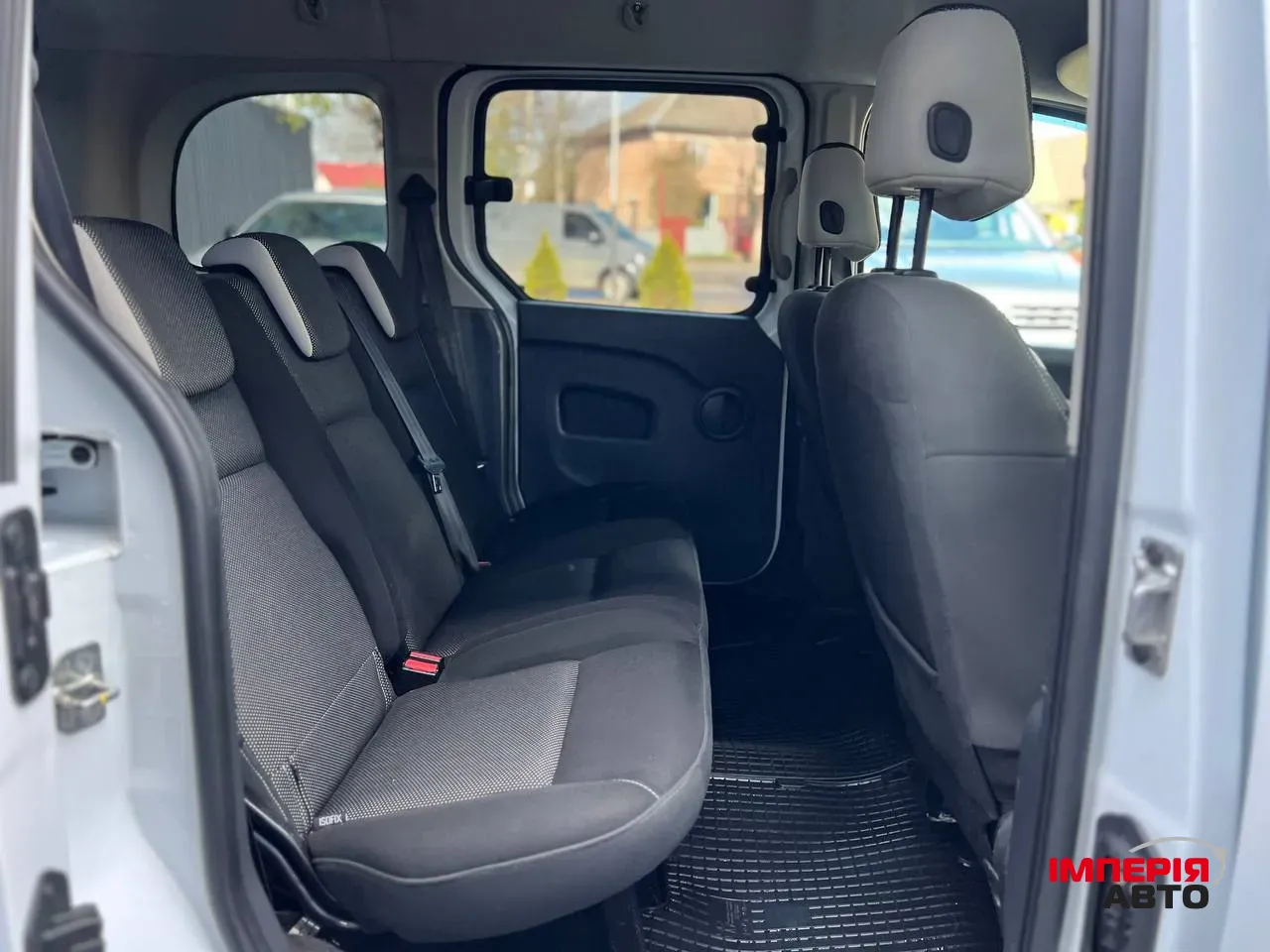 Renault Kangoo - фото 17