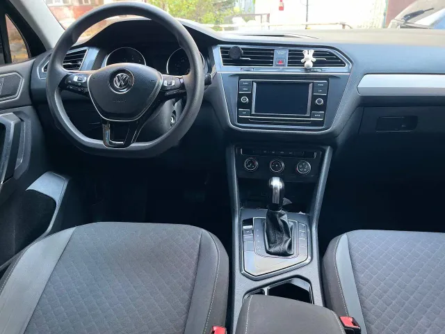 Volkswagen Tiguan - фото 5