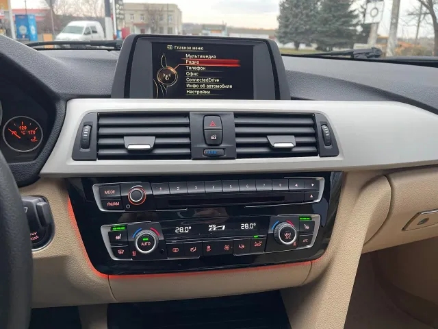 BMW 3 серії - фото 2