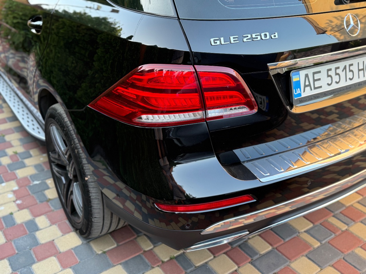 Mercedes-Benz GLE - фото 9