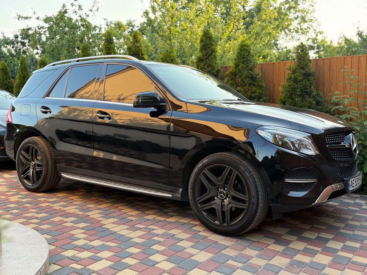 Mercedes-Benz GLE - фото 11