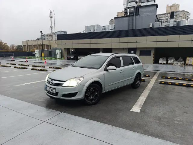 Opel Astra - фото 2