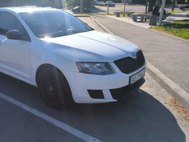 Skoda Octavia - фото 2