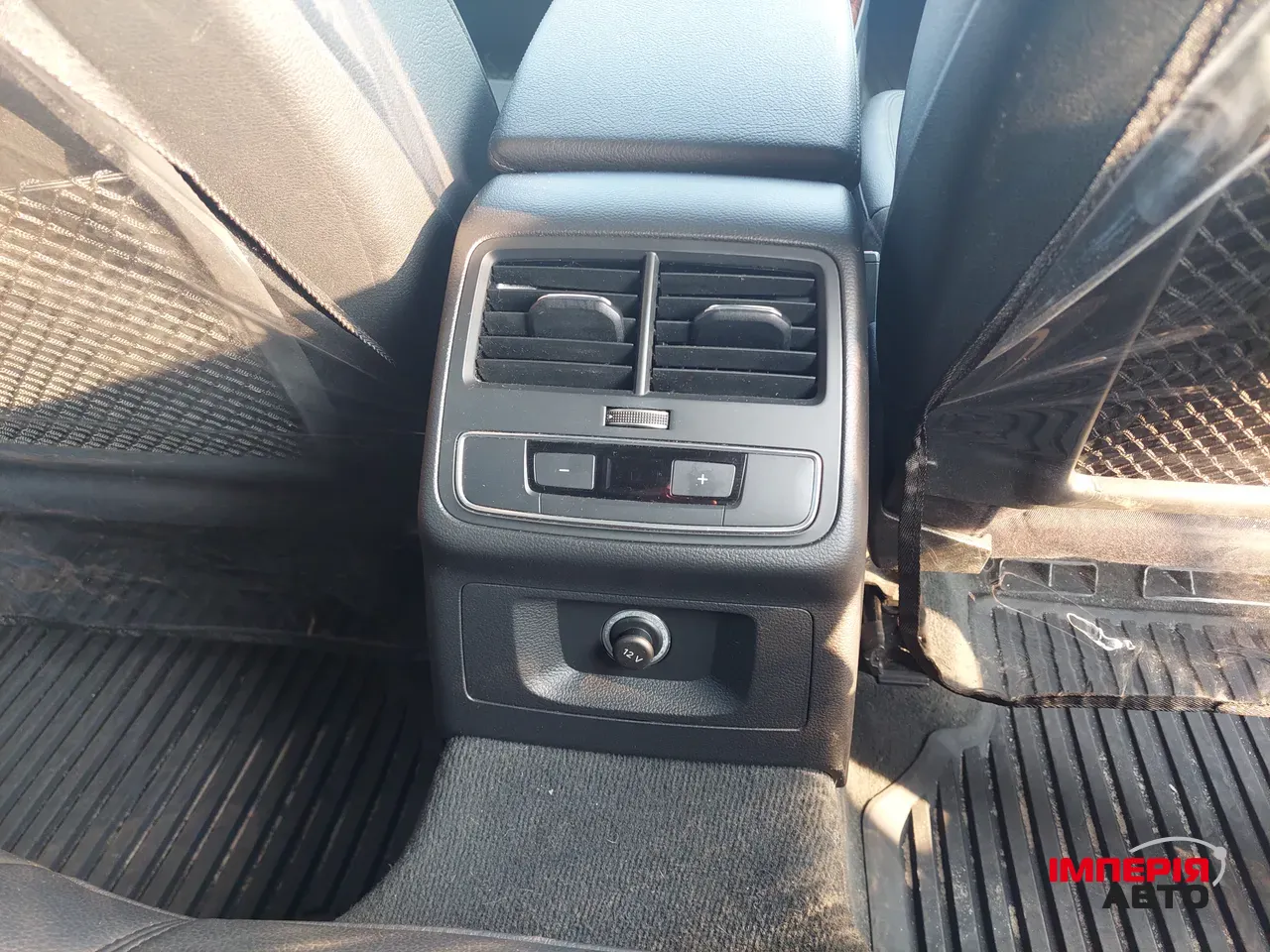 Audi A4 allroad - фото 12