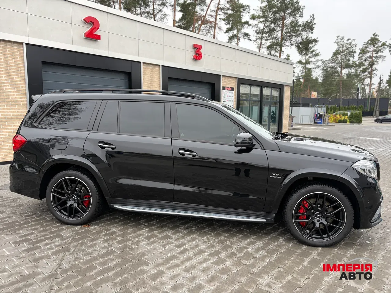 Mercedes-Benz GLS AMG - фото 4