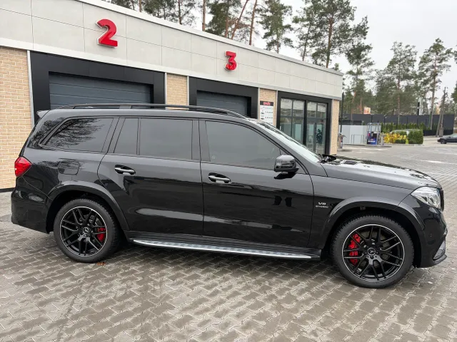 Mercedes-Benz GLS AMG - фото 4
