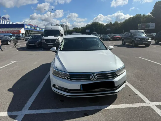 Volkswagen Passat - фото 2