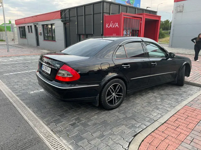 Mercedes-Benz E-Класс - фото 4