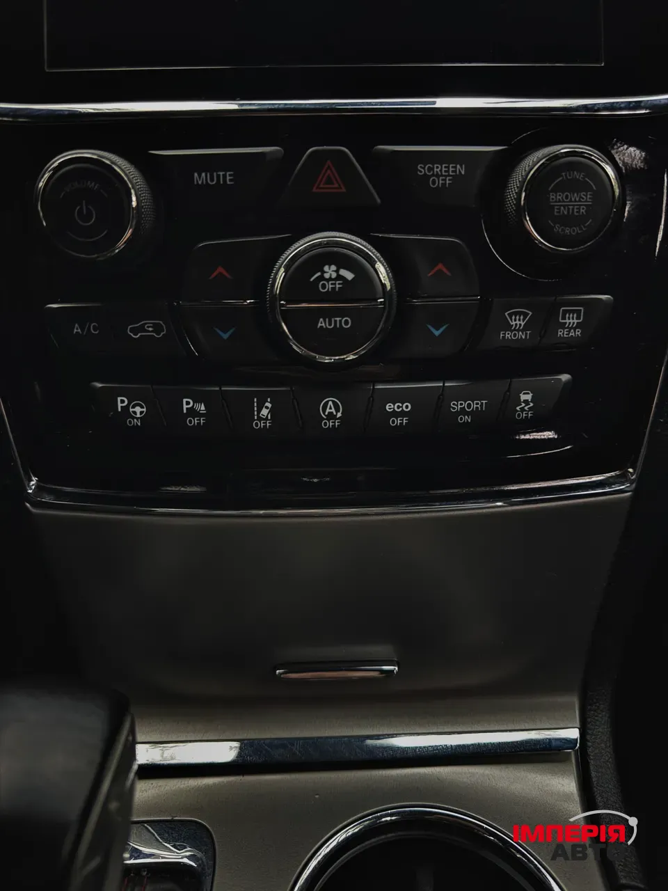 Jeep Grand Cherokee - фото 22