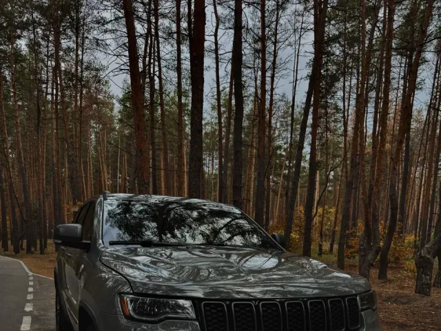 Jeep Grand Cherokee - фото 2