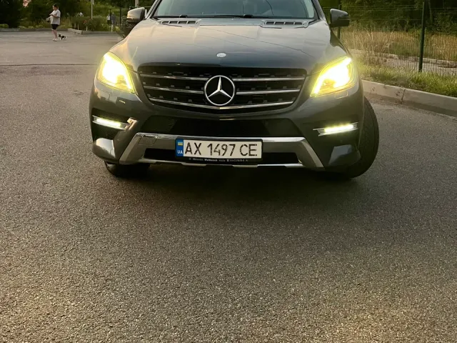 Mercedes-Benz M-Класс - фото 1