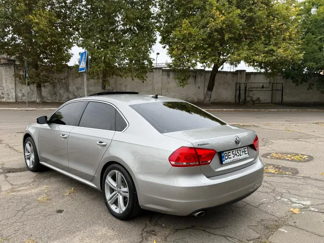 Volkswagen Passat - фото 4