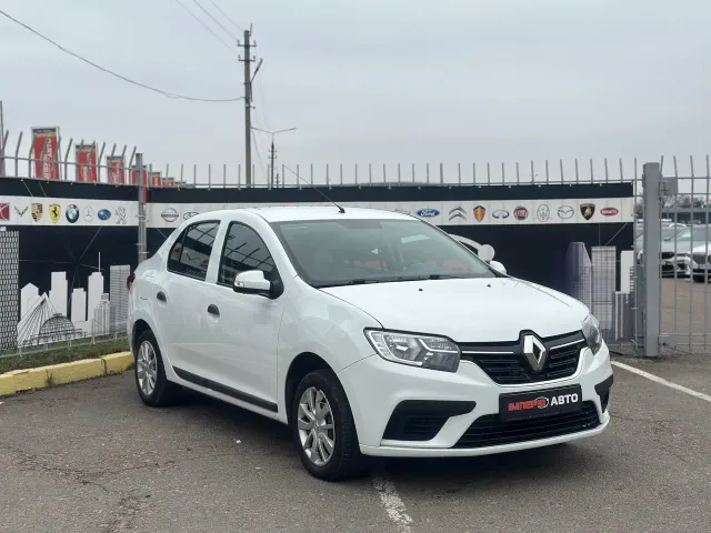 Renault Logan - фото 3