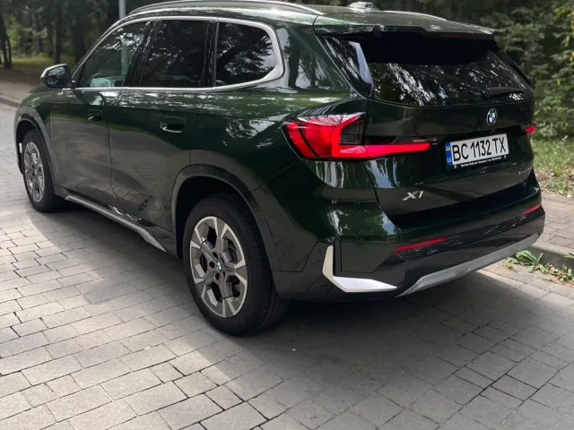 BMW X1 - фото 5
