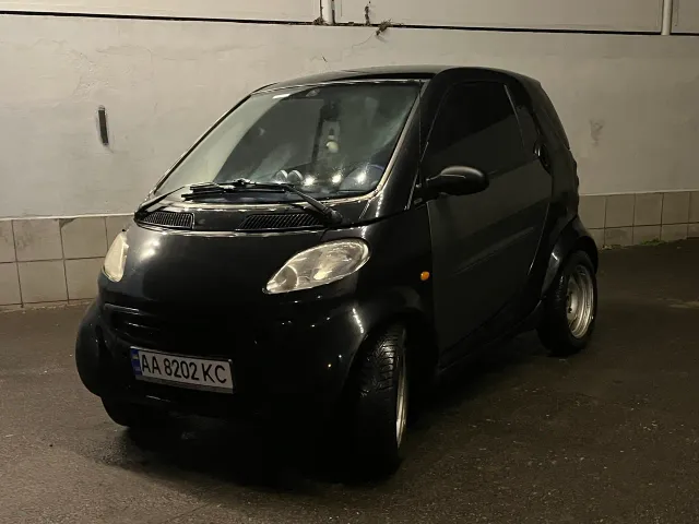 Smart Fortwo - фото 1