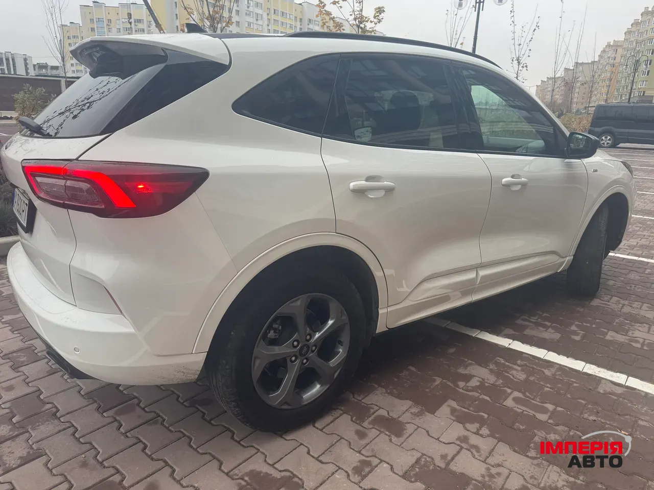 Ford Escape - фото 8