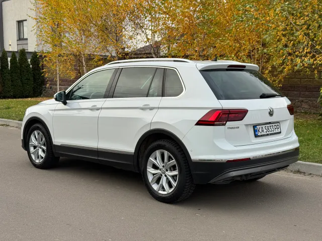 Volkswagen Tiguan - фото 2