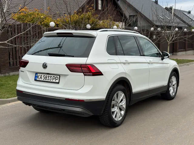 Volkswagen Tiguan - фото 4