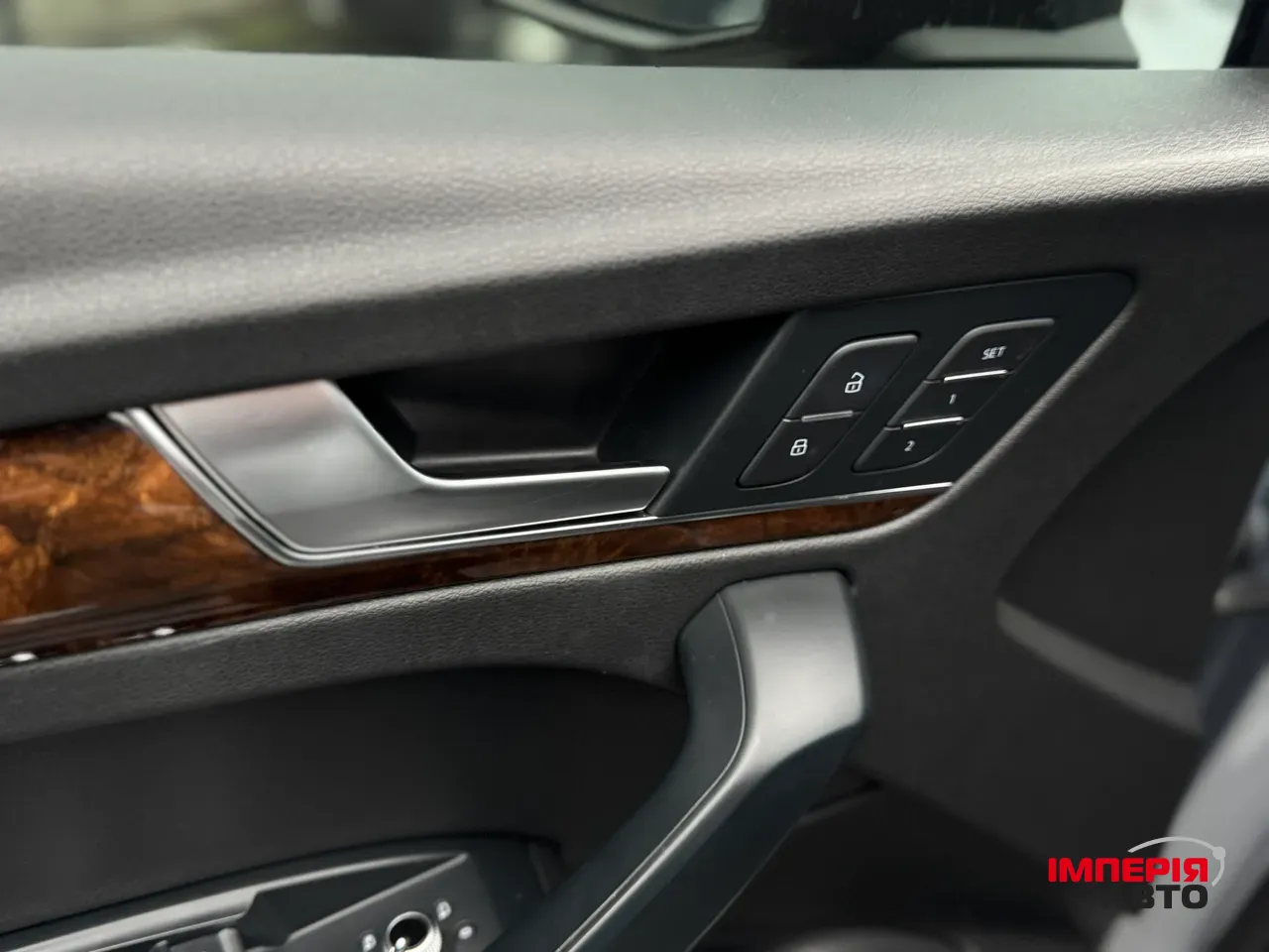 Audi Q5 - фото 16