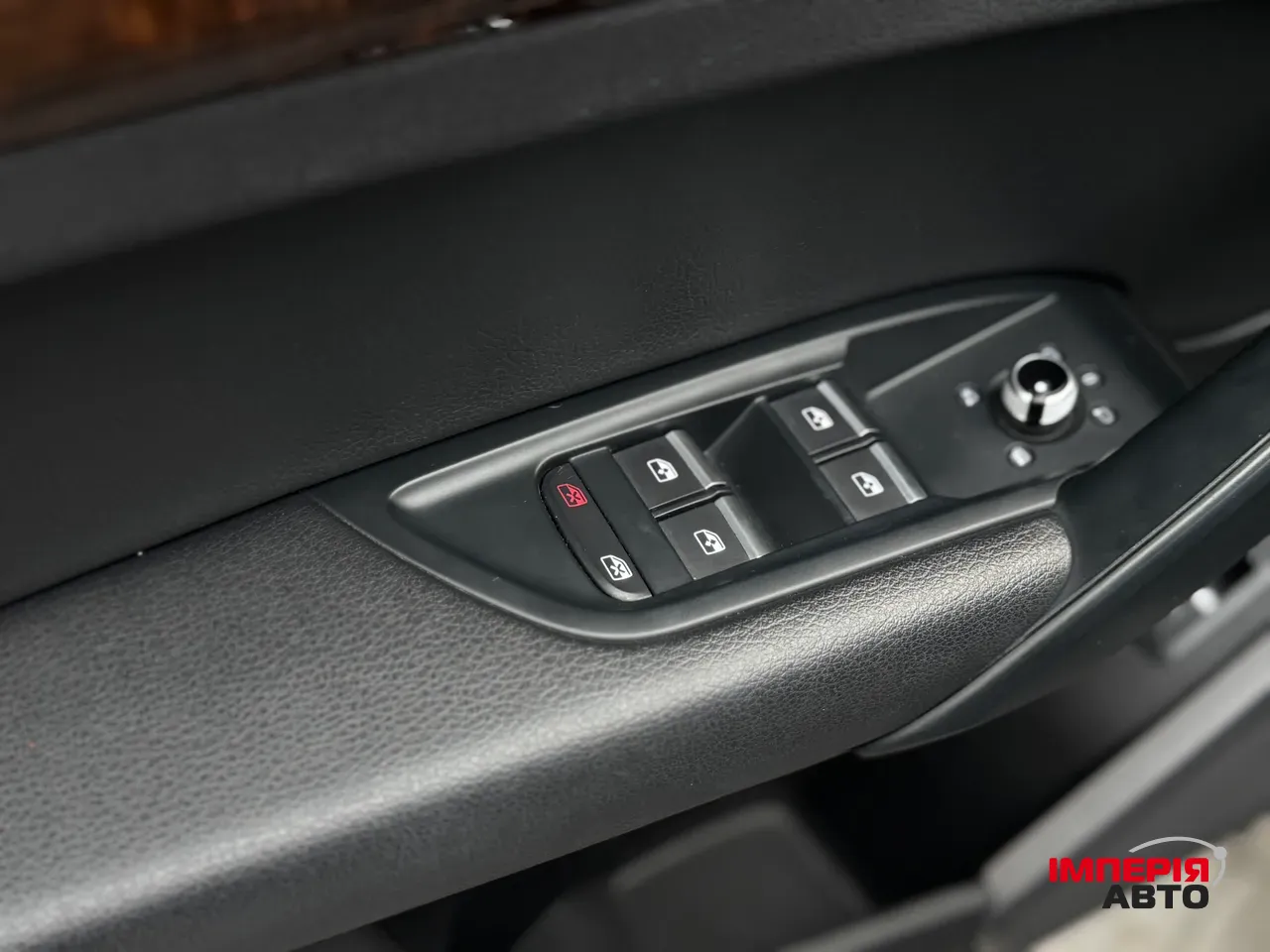 Audi Q5 - фото 7