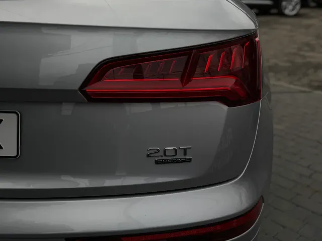 Audi Q5 - фото 5