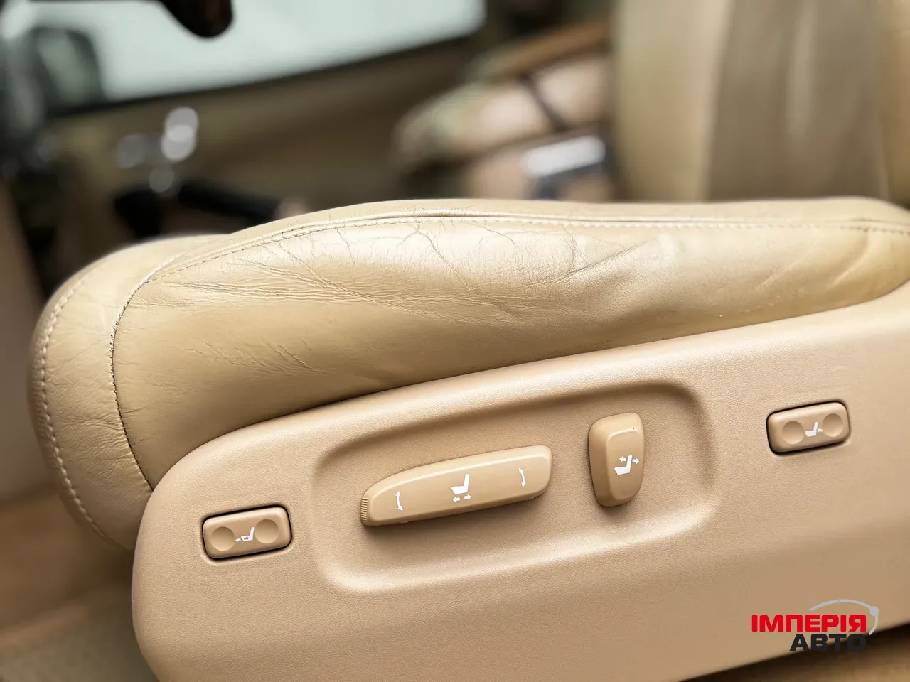 Lexus LX - фото 13